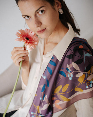 Eșarfă de mătase naturală Dusty Leaves