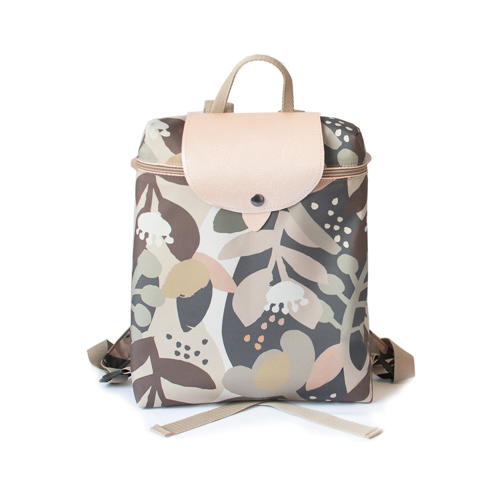  Flowers with pastel spots Urban Backpack 