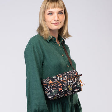 Dark botanical MAXI Waistbag
